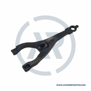 HORQUILLA PEDAL EMBRAGUE NPR 2005 NQR/NPR REWARD